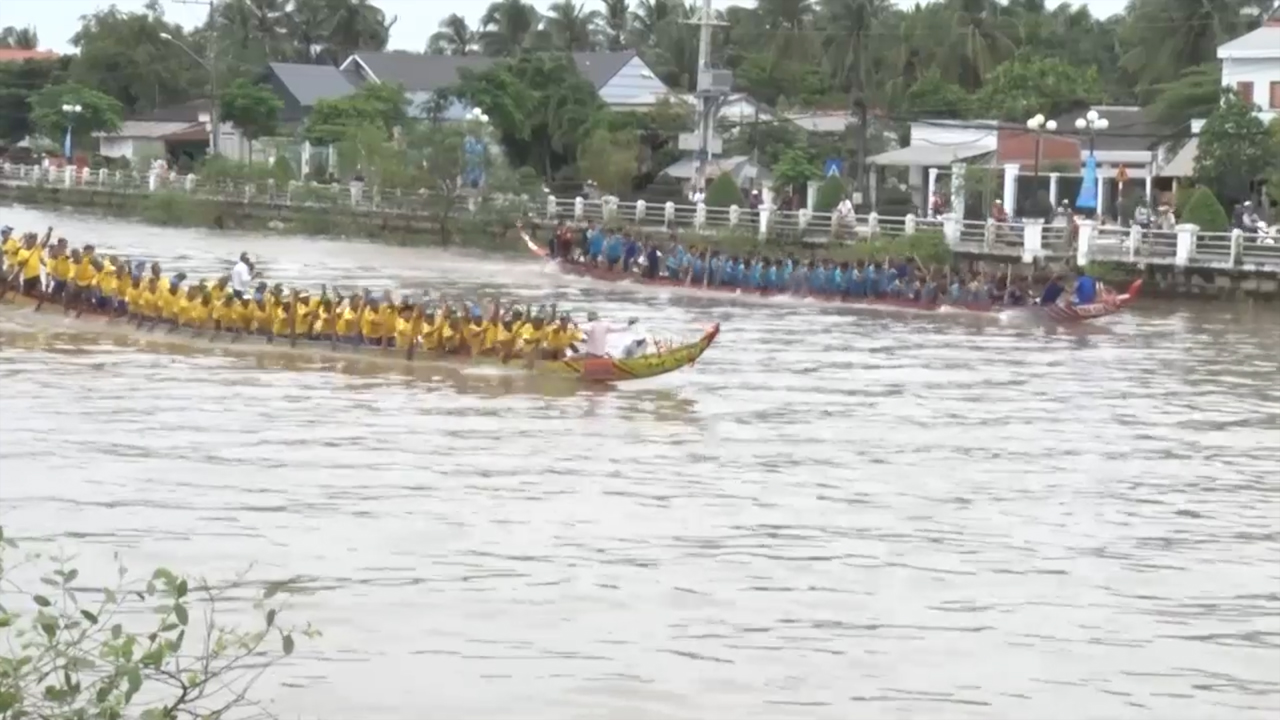 Lễ hội đua ghe Ngo tại tỉnh Trà Vinh - Tin trong nước | Truyền hình Nhân Dân
